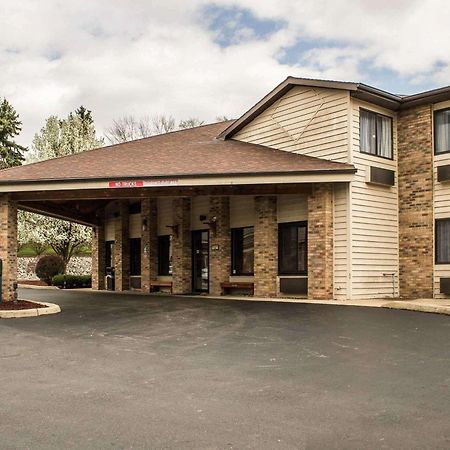 Quality Inn East Liverpool Exterior foto
