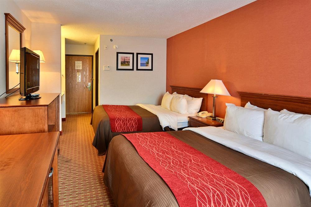 Quality Inn East Liverpool Exterior foto