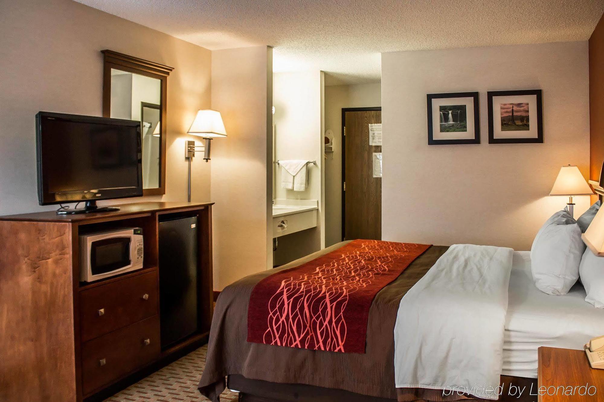 Quality Inn East Liverpool Exterior foto